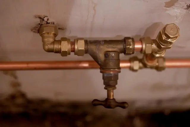 Frozen & Burst Pipes in New York — licensed local pros